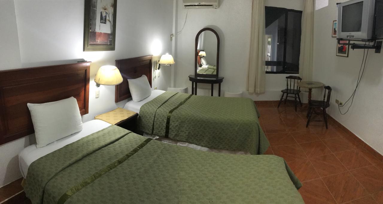 Hotel Pacifico Puerto López Dış mekan fotoğraf